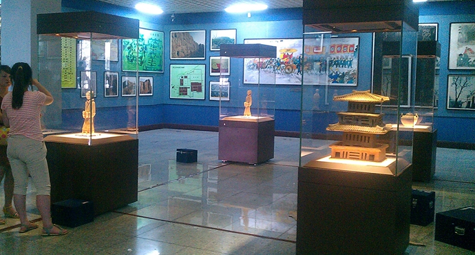  The Exhibition Tour of Collections selected by the Museum in Jiangsu, 2013: Treasures of Han Dynasty